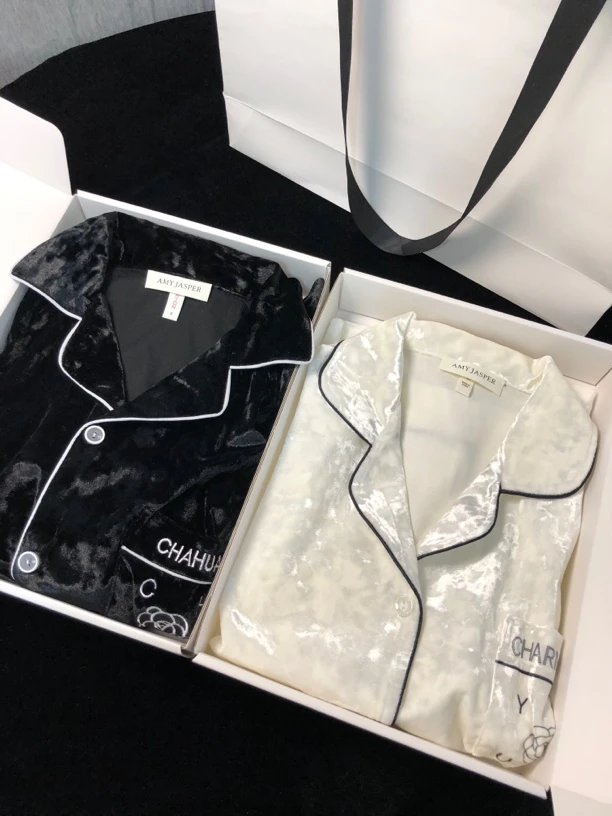 山茶花金丝绒情侣家居服情侣睡衣翻领休闲长袖情侣套装套装新款