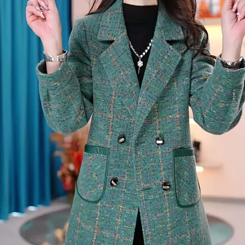 2024秋季新款高端轻奢时尚洋气修身显瘦纽扣保定休闲格子上衣外套