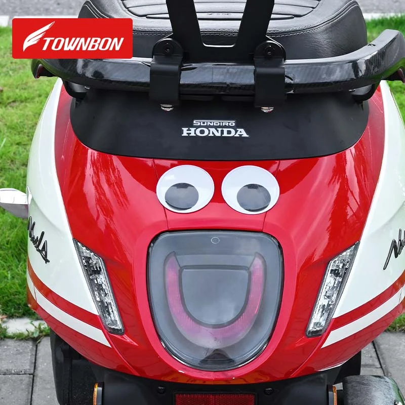 适用踏板车新大洲本田NS125LA改装卡通大眼睛装饰件通用贴纸