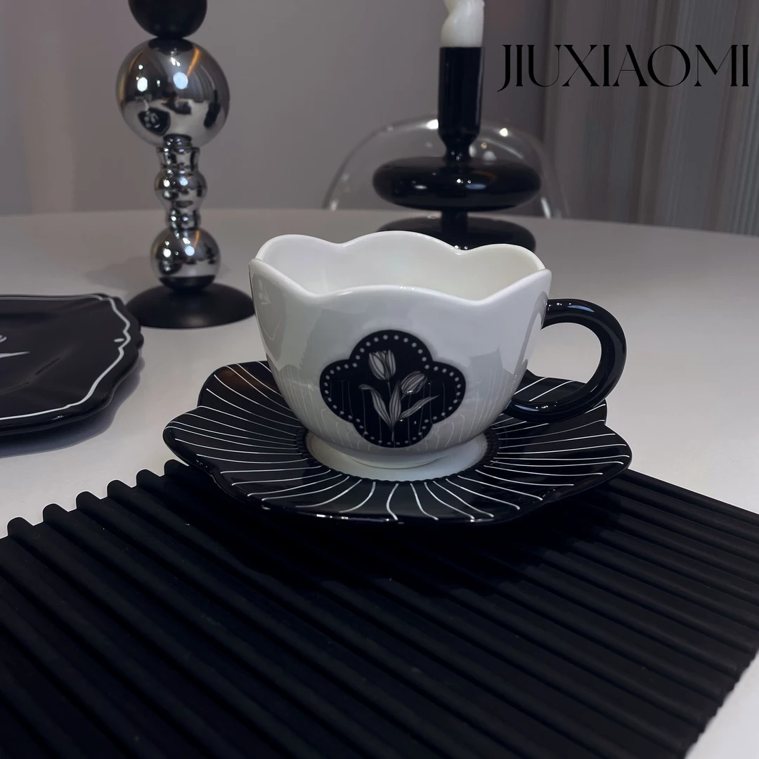 复古郁金香咖啡杯碟陶瓷套装家用碗盘黑白高级感餐盘饭碗乔迁礼物