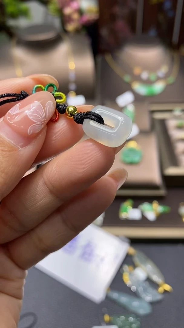 【闪购商品】翡翠颈饰未镶嵌净货6196