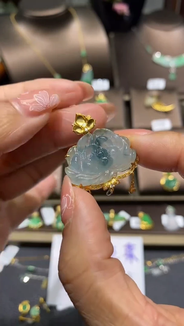 【闪购商品】翡翠颈饰18K金镶嵌净货3136