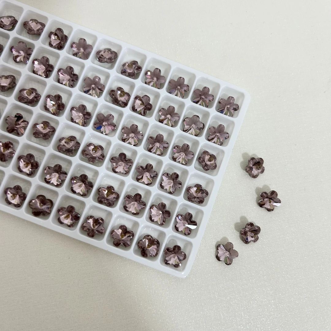k9水晶钻石干枯玫瑰系梅花肥方枕头冰糖尖底水钻透闪亮网红钻