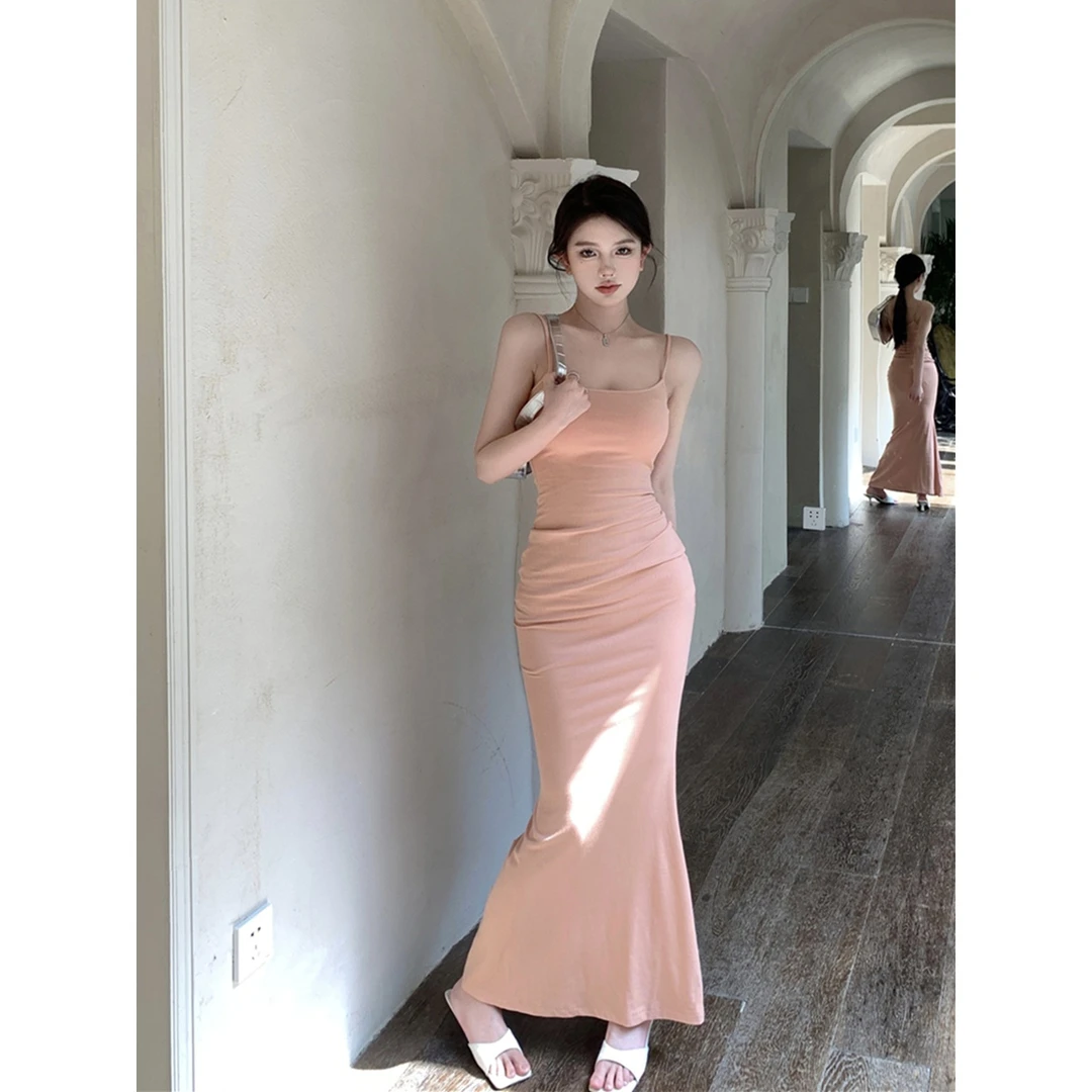 性感显胸辣妹吊带长裙显身材无袖针织背心裙连衣裙女C2L3