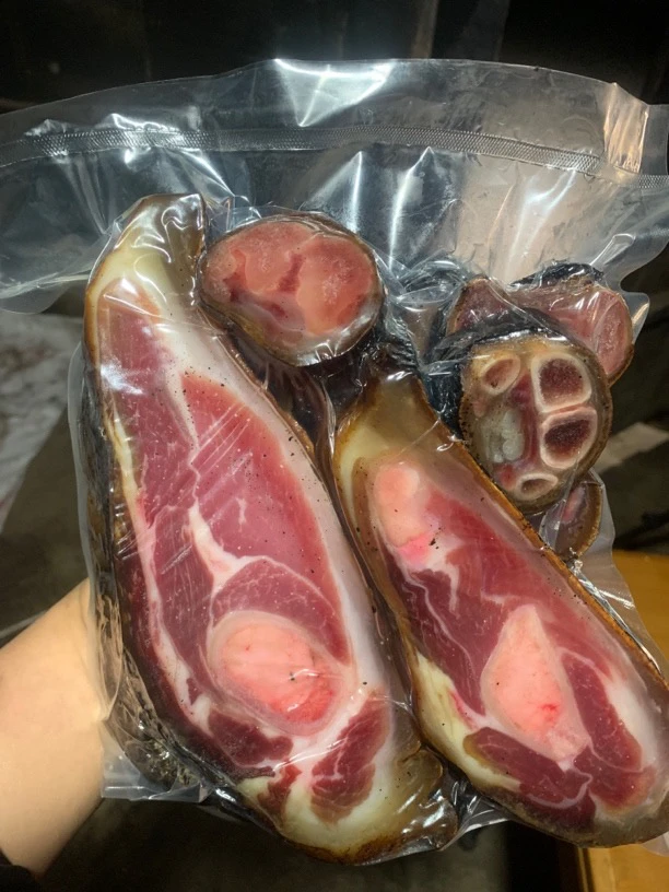 农家柴火烟熏粮食土猪肉（直播间现挑现称）一物一拍