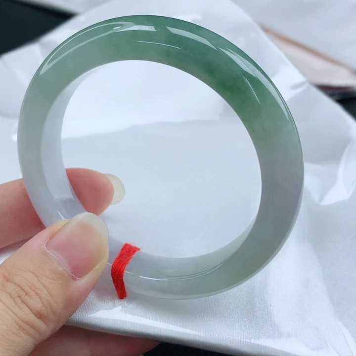 翡翠手镯未镶嵌半山水5556正圈