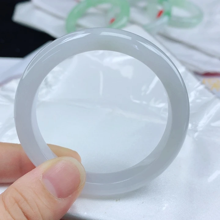 翡翠手镯未镶嵌51白月光翡翠手镯