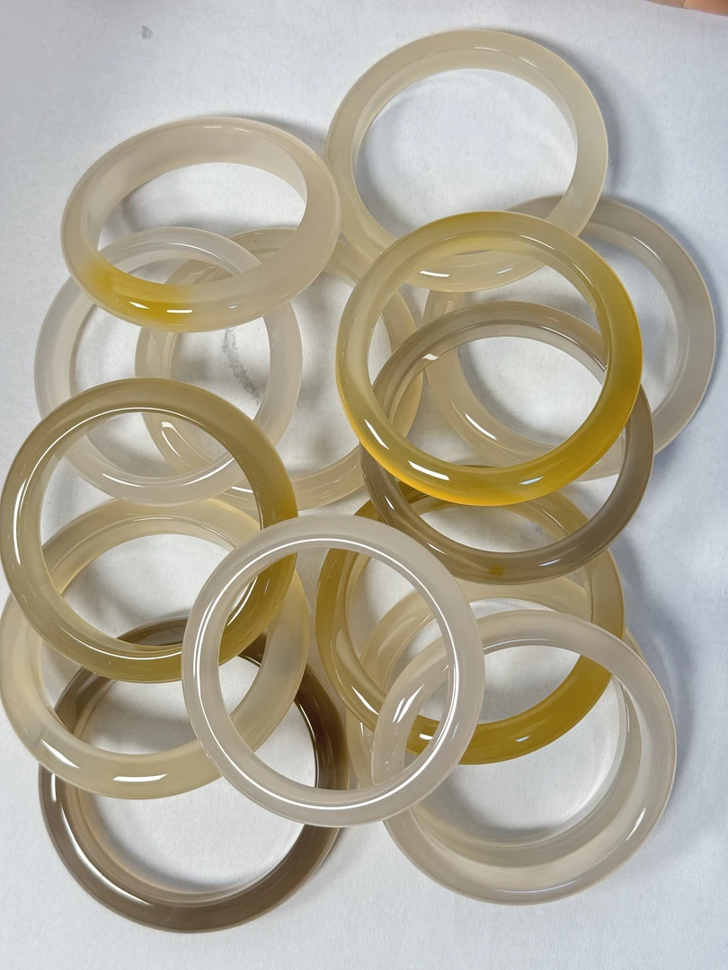 天然玛瑙福利手镯99