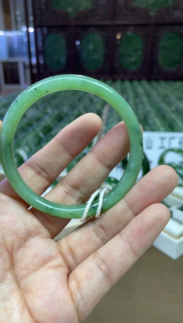 【闪购商品】和田玉（碧玉）手镯未镶嵌俄罗斯碧玉口径59
