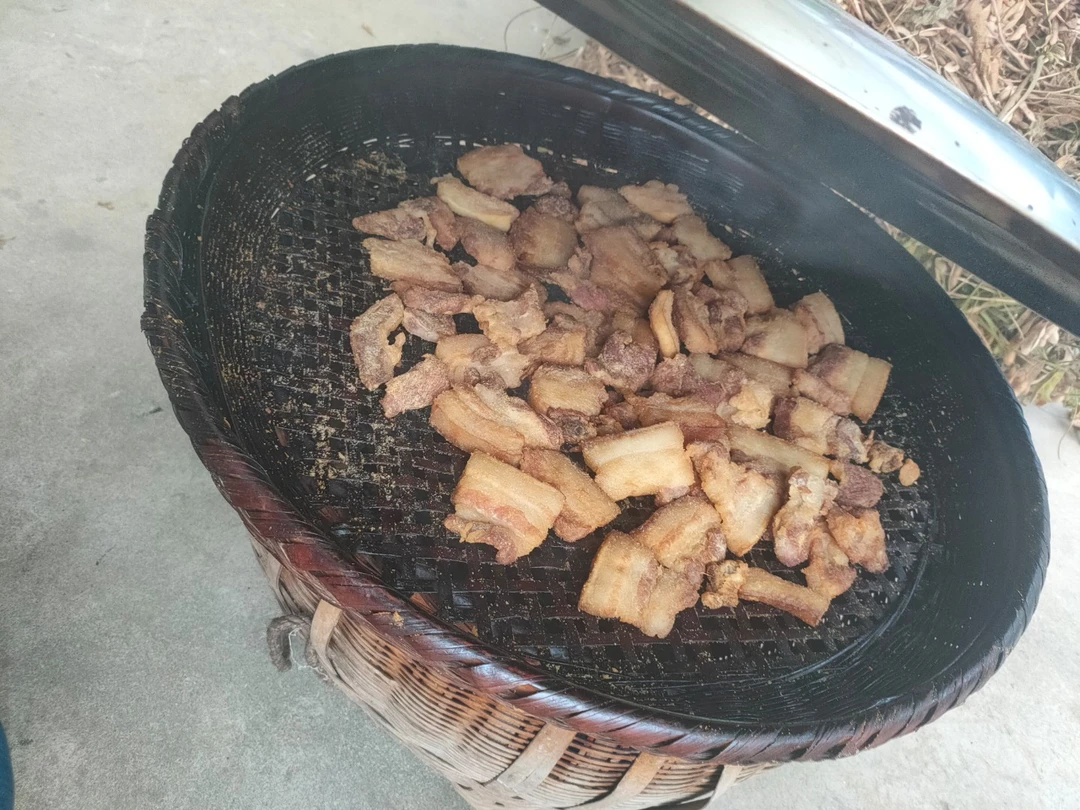 农家米糠烟熏猪肉