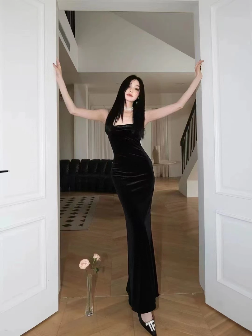 董小姐严选丝绒吊带裙