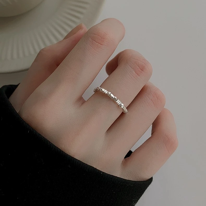 925银戒指 925银碎银子戒指女小众设计感食指戒指环转运珠时尚