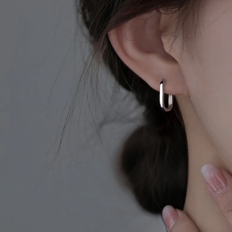 925银耳饰  925纯银椭圆耳圈女小众设计高级感耳环潮轻奢春夏耳饰