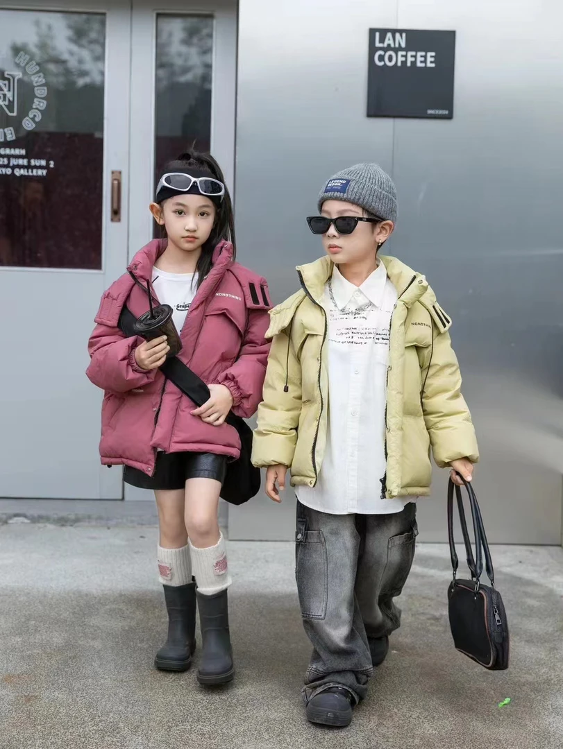 中大童羽绒服冬季加厚保暖儿童连帽外套