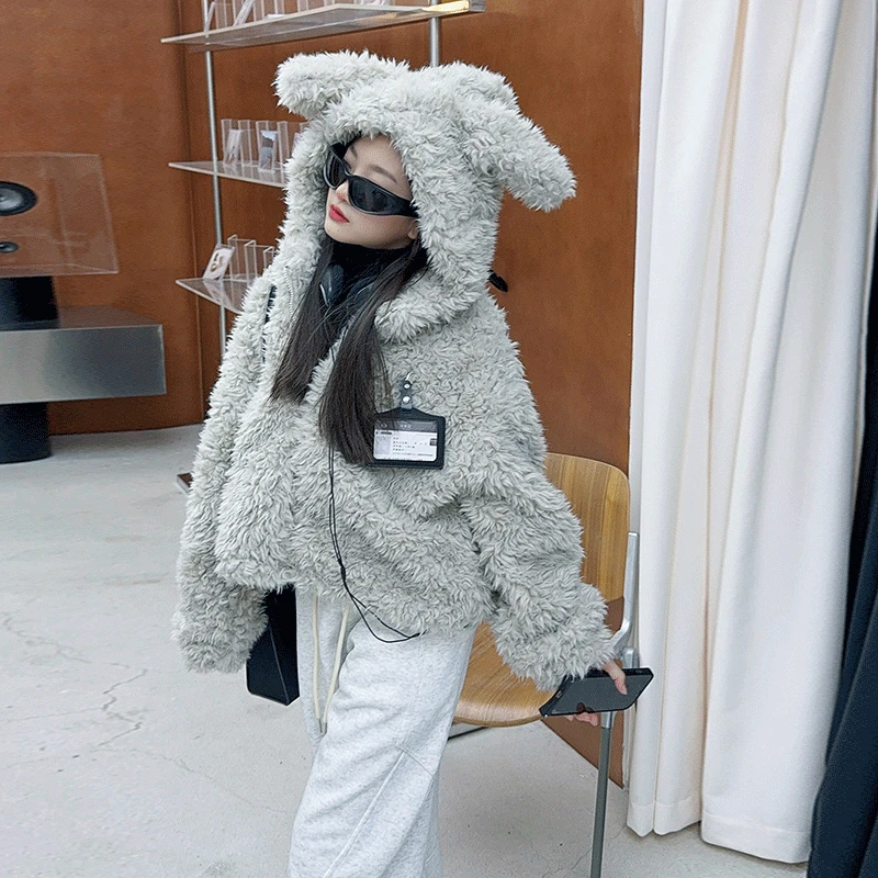 女童2024可爱兔耳朵仿皮草短款连帽毛绒外套女冬宽松加厚慵懒风