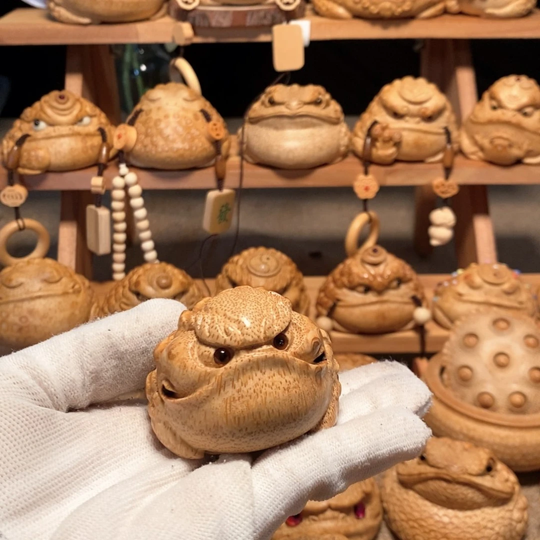 竹自*雪竹根雕金蟾，，