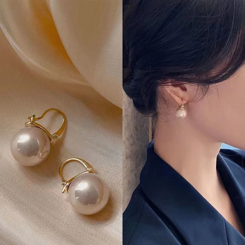 2023新款时尚高级感珠珠耳环潮韩国气质轻奢耳饰设计感春季耳扣