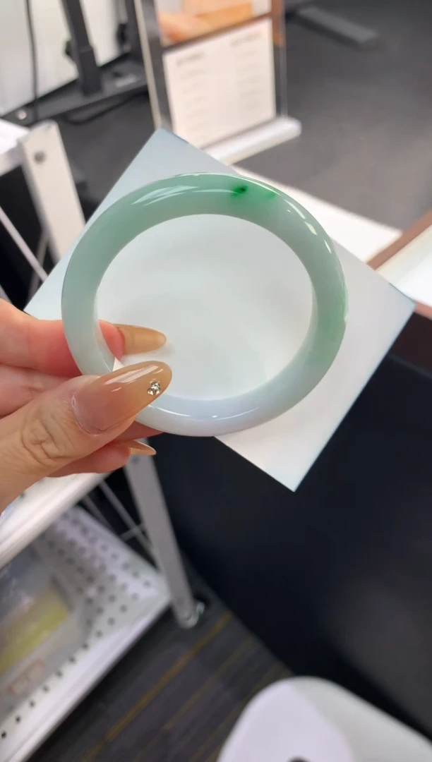 【闪购商品】翡翠手镯未镶嵌