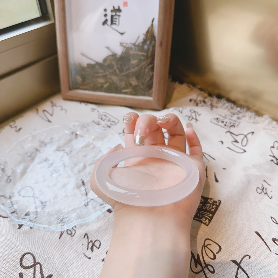 荔枝冻冰透玛瑙白手镯玉髓手镯气质百搭（多样性发货）时尚古风