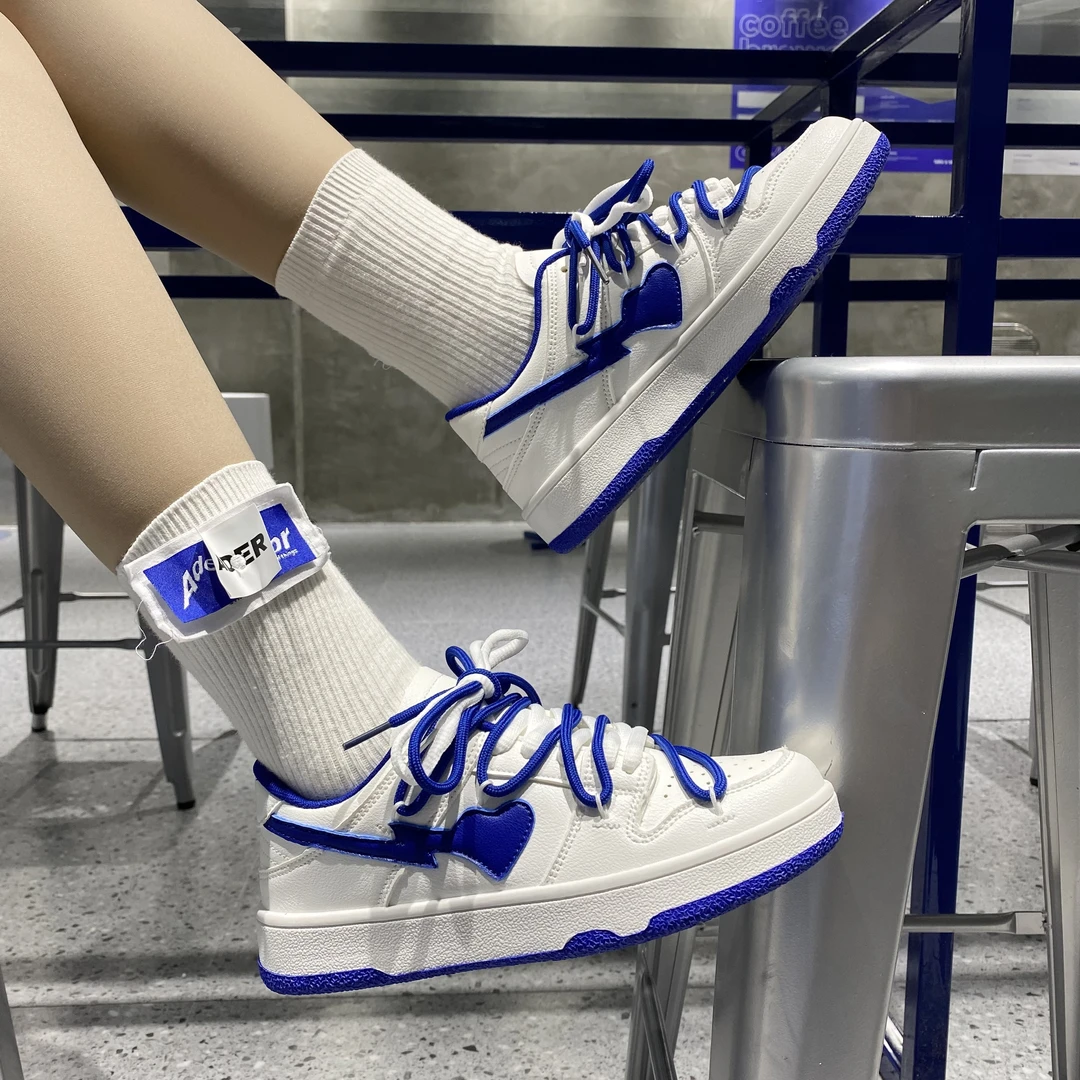 AJMUR 小众设计休闲小白鞋女ins潮2023新款百搭学生党低帮板鞋