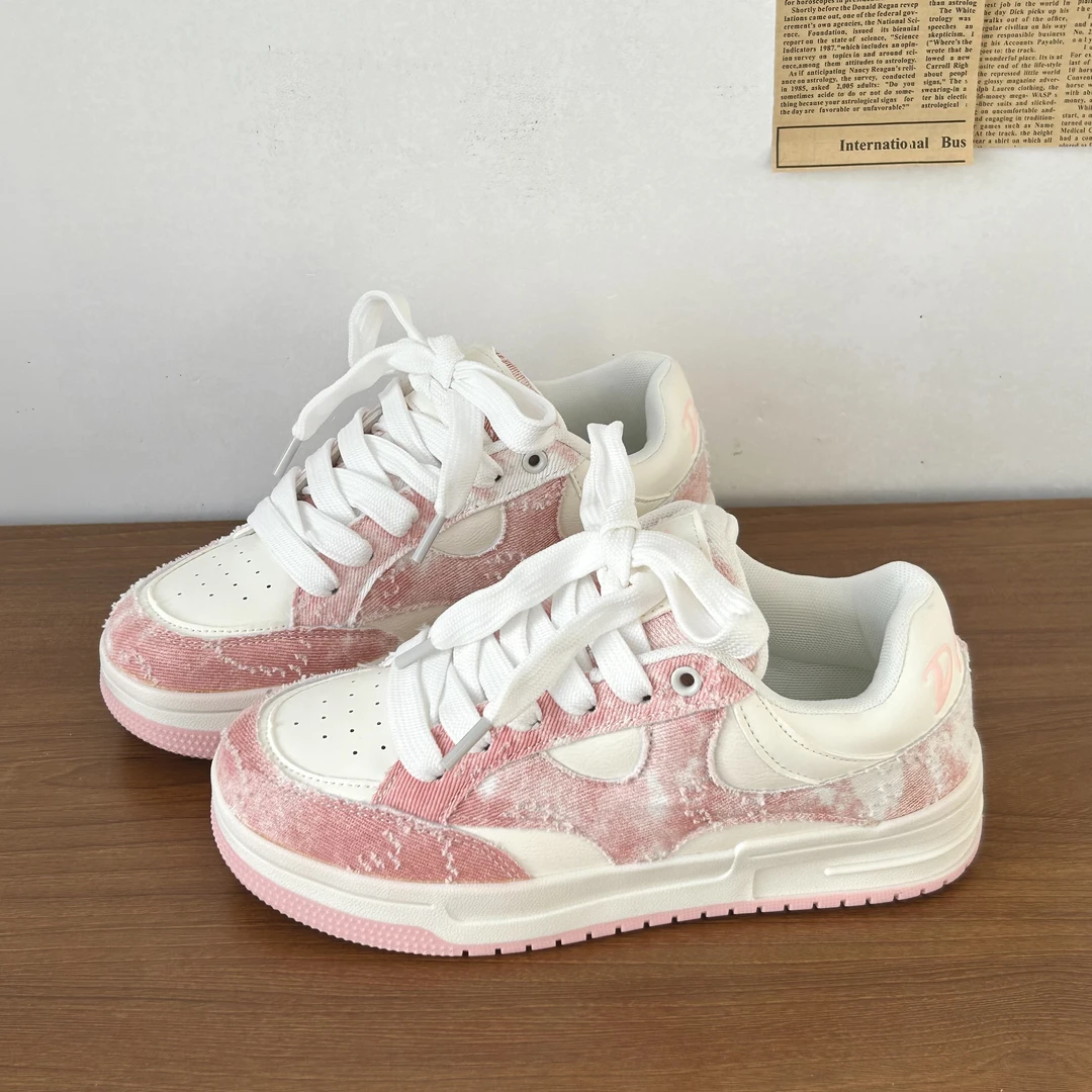 小众樱花粉板鞋女2024新款厚底百搭休闲鞋学生低帮面包鞋小白鞋子