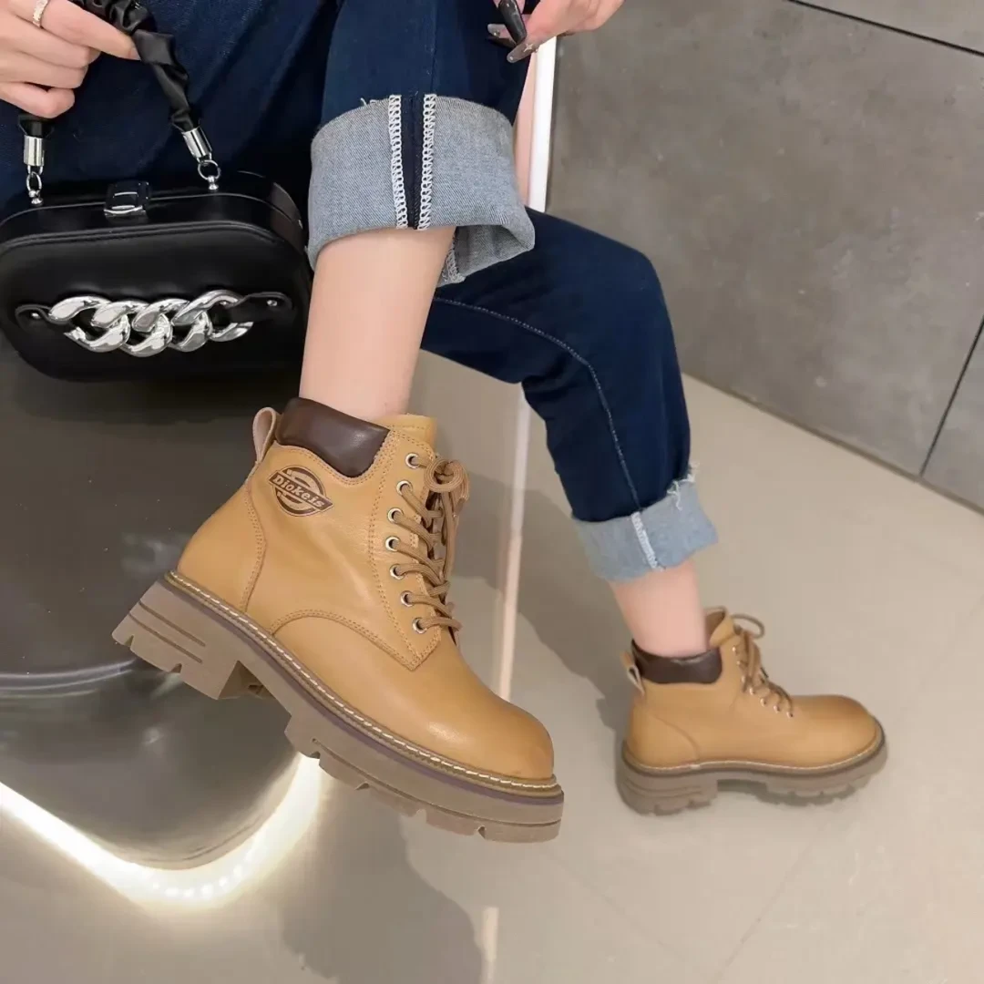 新款圆头平底舒适不累脚百搭款系带大黄马丁靴621-11