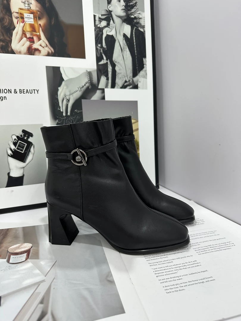 新款方头粗跟舒适厚底不累脚百搭款长款女靴4329B