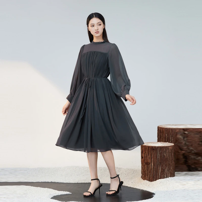 【粉丝专享】圣迪奥气质木耳领长款连衣裙S223Z124Z