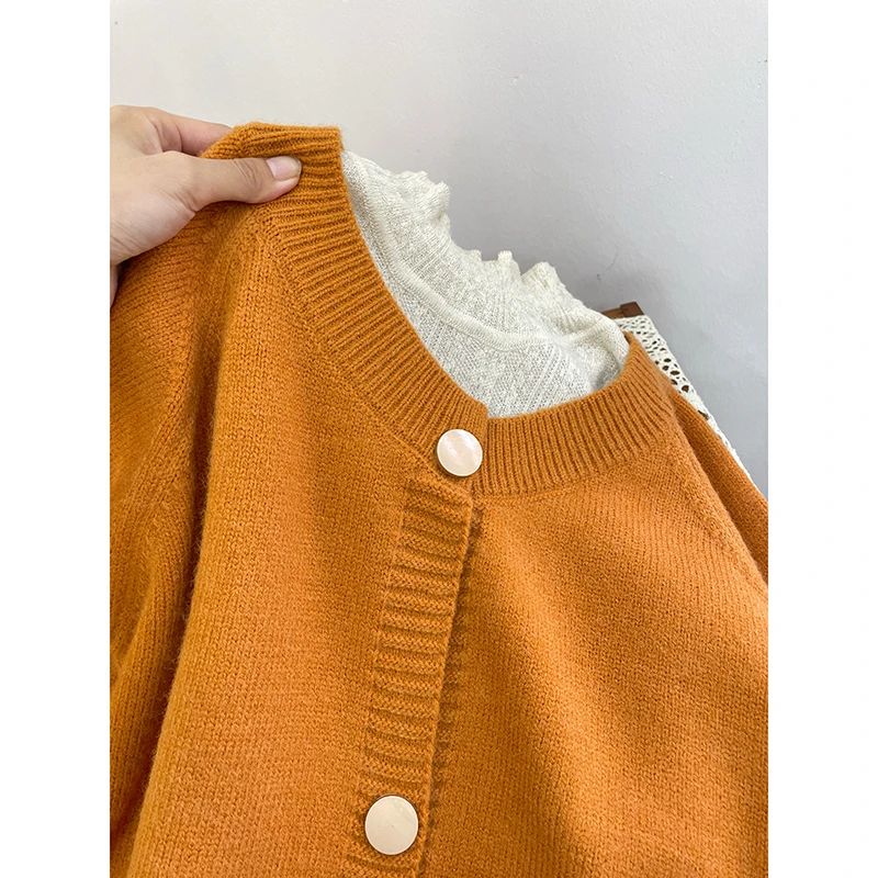 韩系大金扣加厚显白南瓜橘圆领针织开衫设计感纯色新宽松毛衣外套
