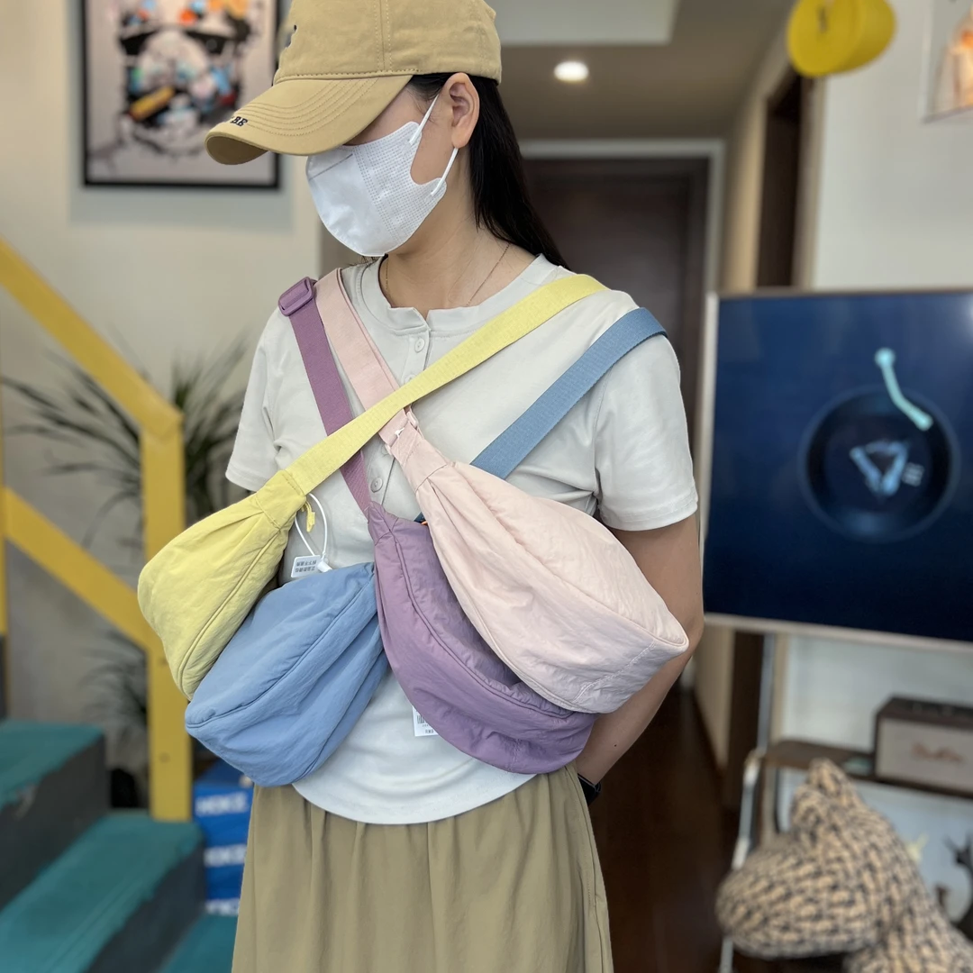 柜子在售 马卡龙色系腋下包单肩包轻便可调节男女同款