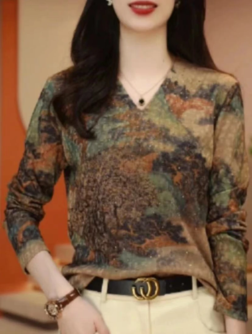 2023秋冬新款复古印花显瘦气质长袖打底衫时尚百搭烫钻保暖上衣女