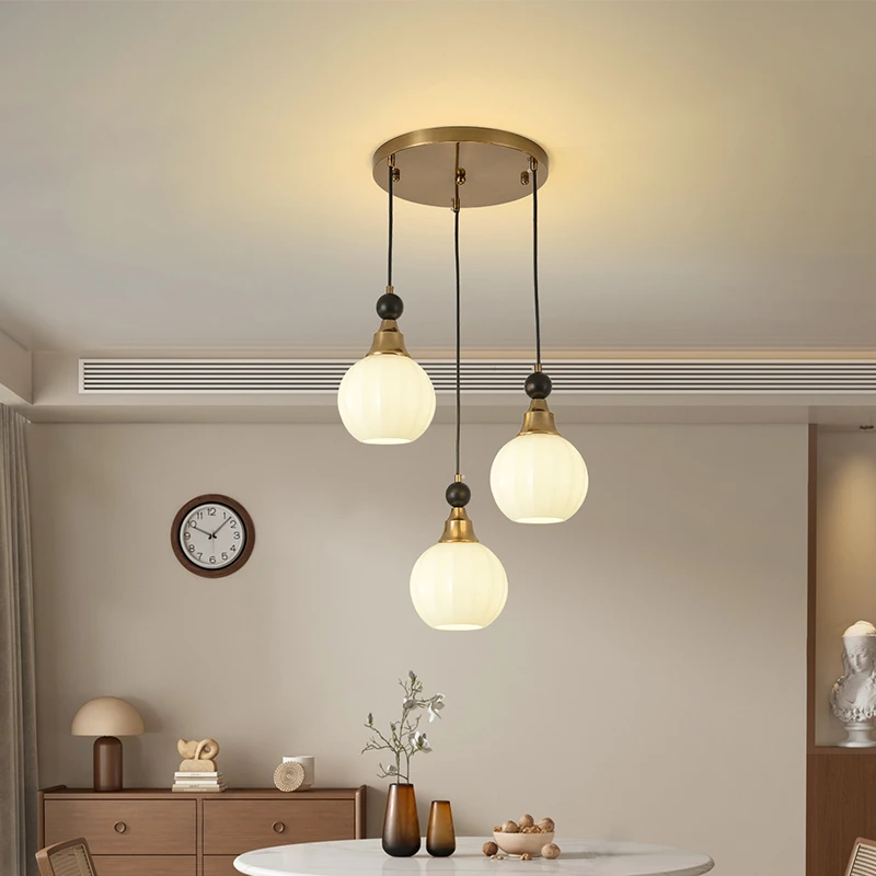 法式中古风客厅吊灯2024新款高级感美式复古大厅护眼餐厅主餐厅灯