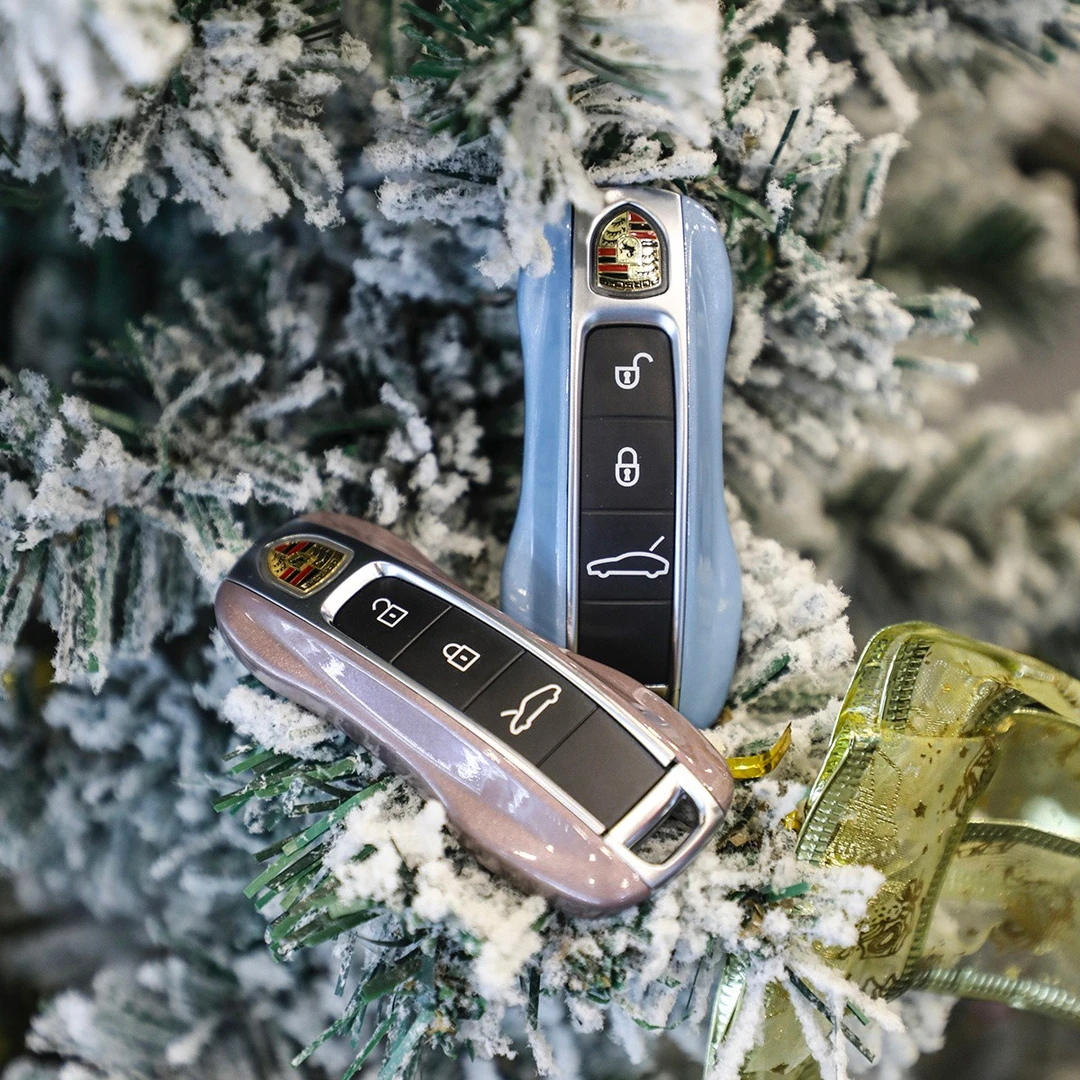 保时捷个性化定制钥匙壳，冰霉粉Taycan专属车漆颜色，进口油漆喷涂