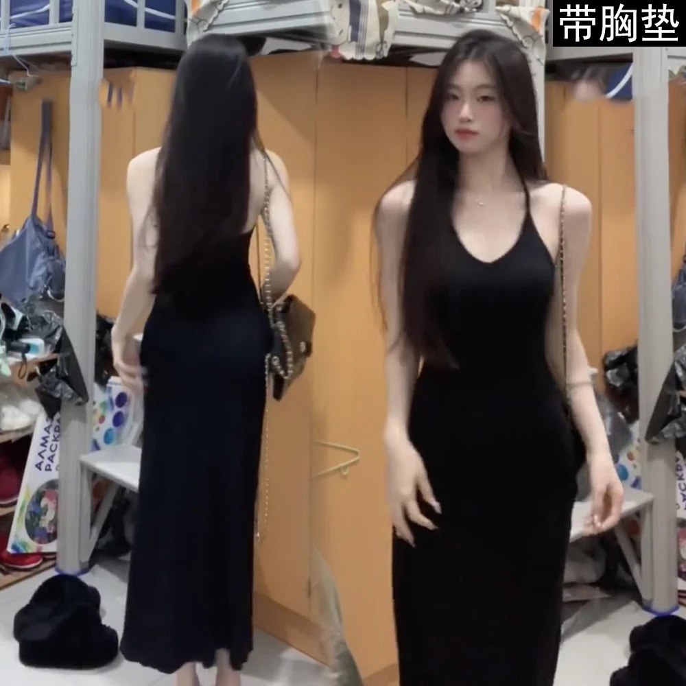 甜辣妹挂脖连衣裙女夏季新款黑色法式高级感显瘦长裙气质吊带裙子