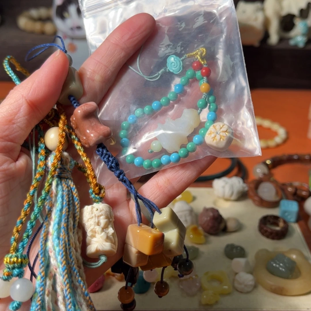 【闪购商品】椰蒂吊坠