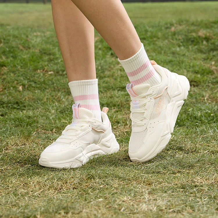 361°舒适情侣运动鞋时尚百搭潮流女休闲鞋网面轻盈透气男跑步鞋薄