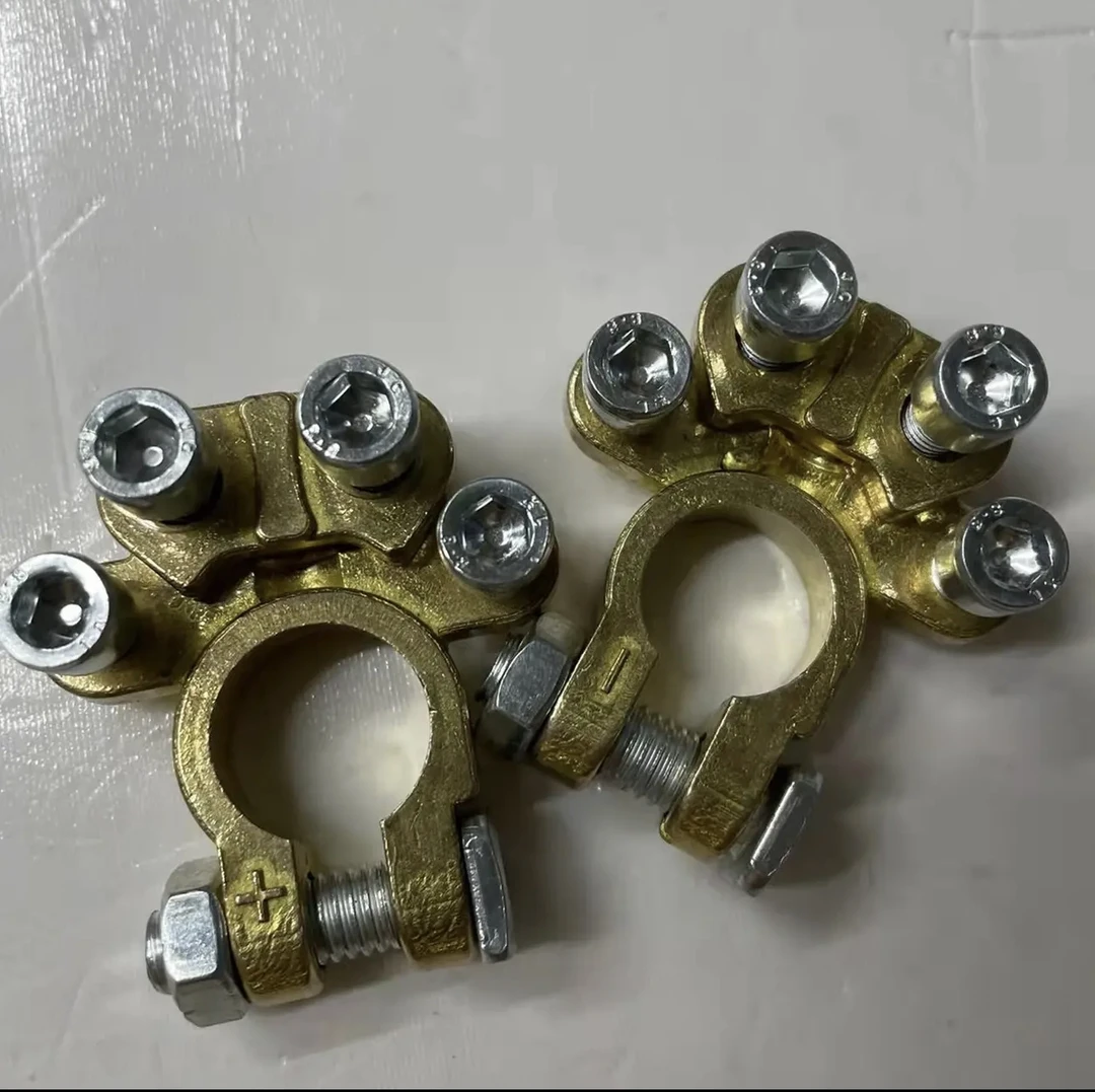 多头多功能电瓶卡子