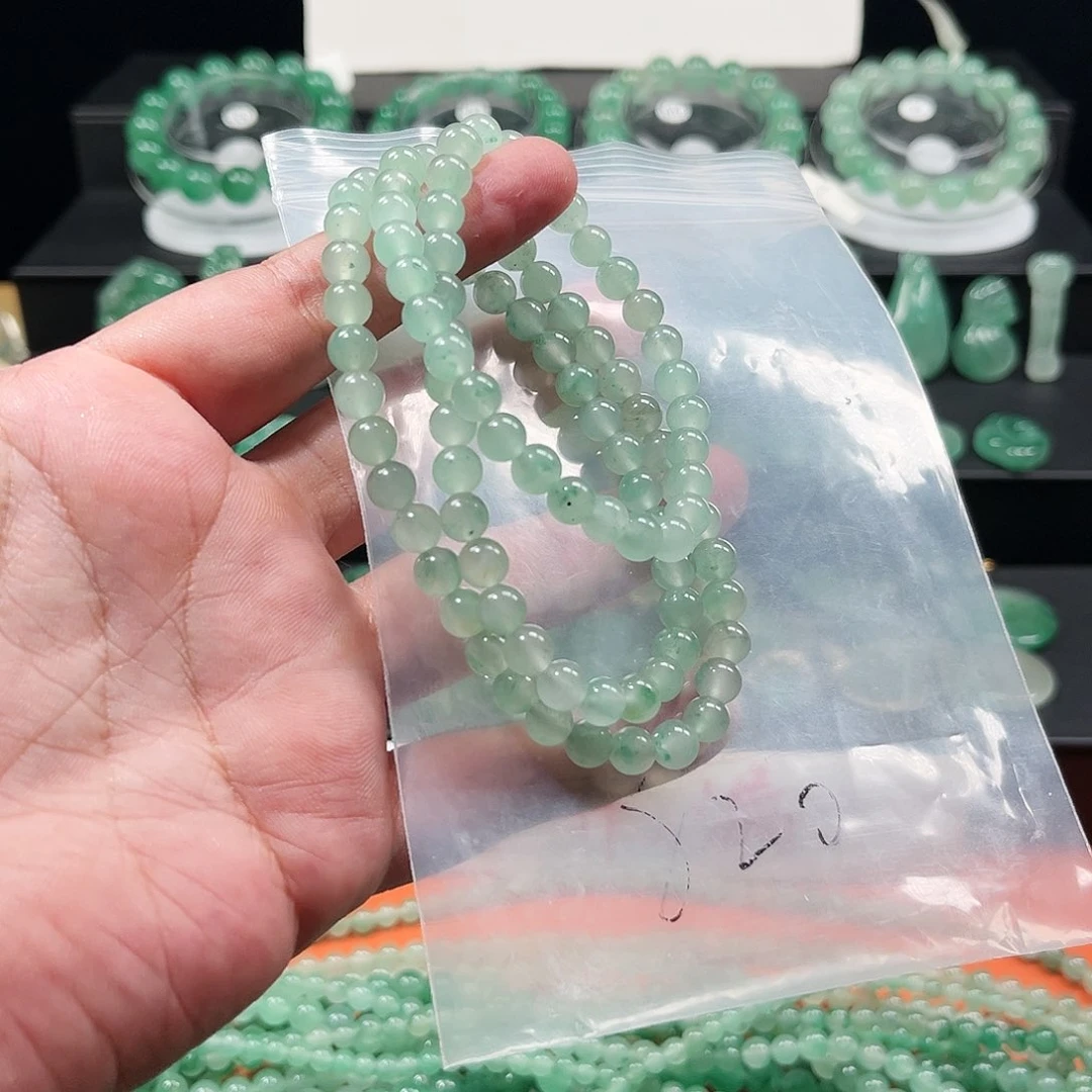 石英质玉项链未镶嵌