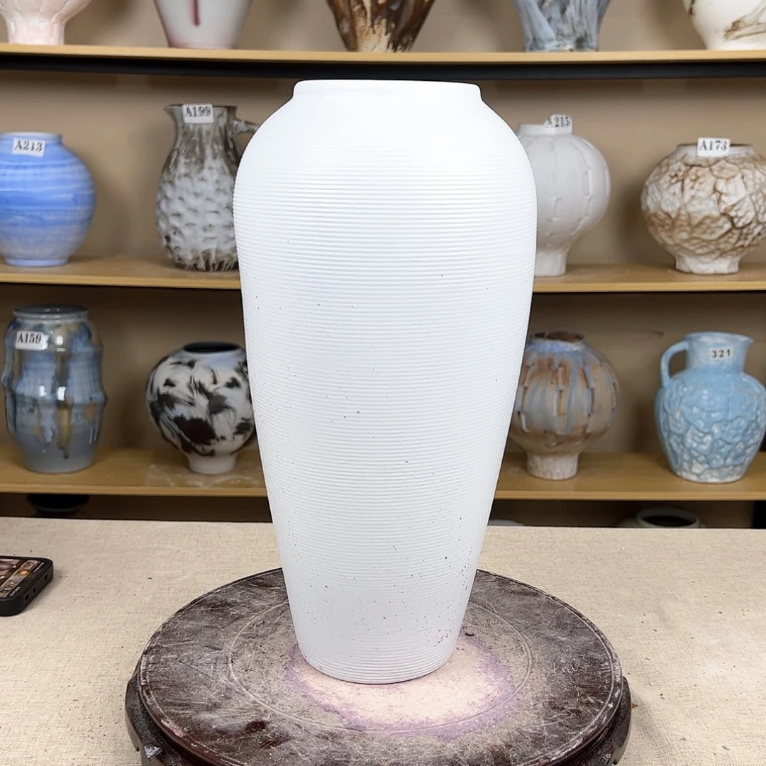 白色花瓶摆件家居装饰品