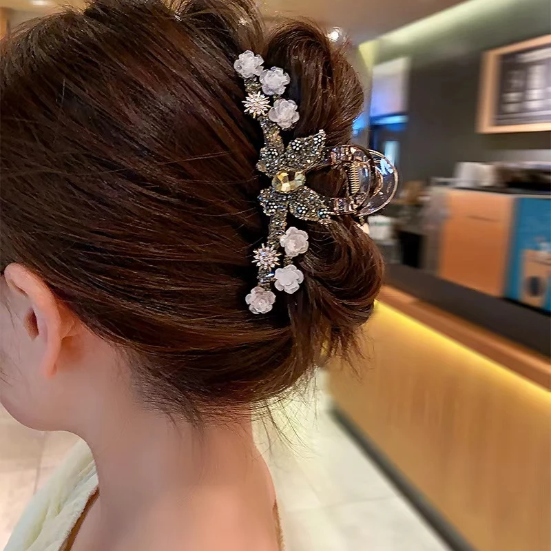 轻奢优雅蝴蝶玫瑰花亚克力抓夹女高级镶钻后脑勺盘发夹鲨鱼夹