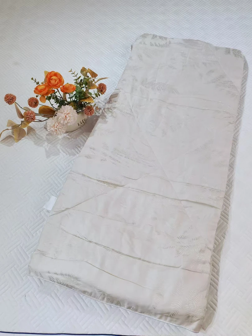 甲壳素复合夏被双人200*230微瑕～S101