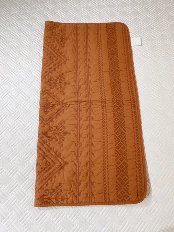 水洗棉刺绣沙发垫70*70微瑕～D04