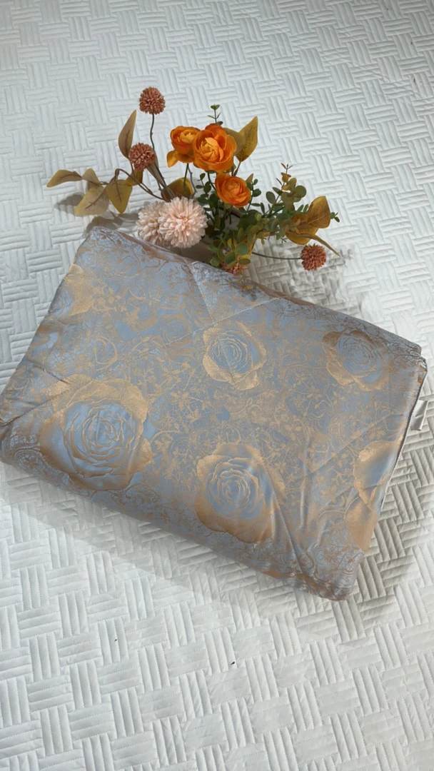 甲壳素复合夏被双人200*230微瑕～S105