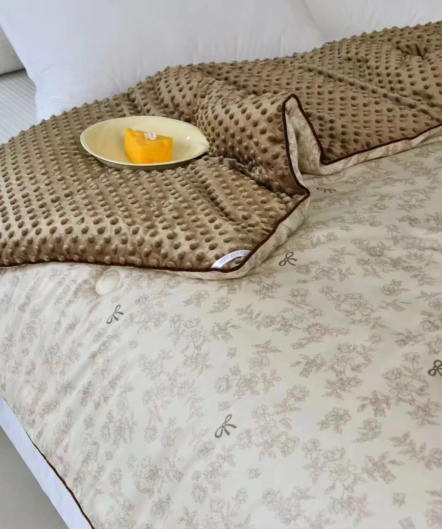 24秋冬新款！高定天丝双人豆豆被～R089会缩水