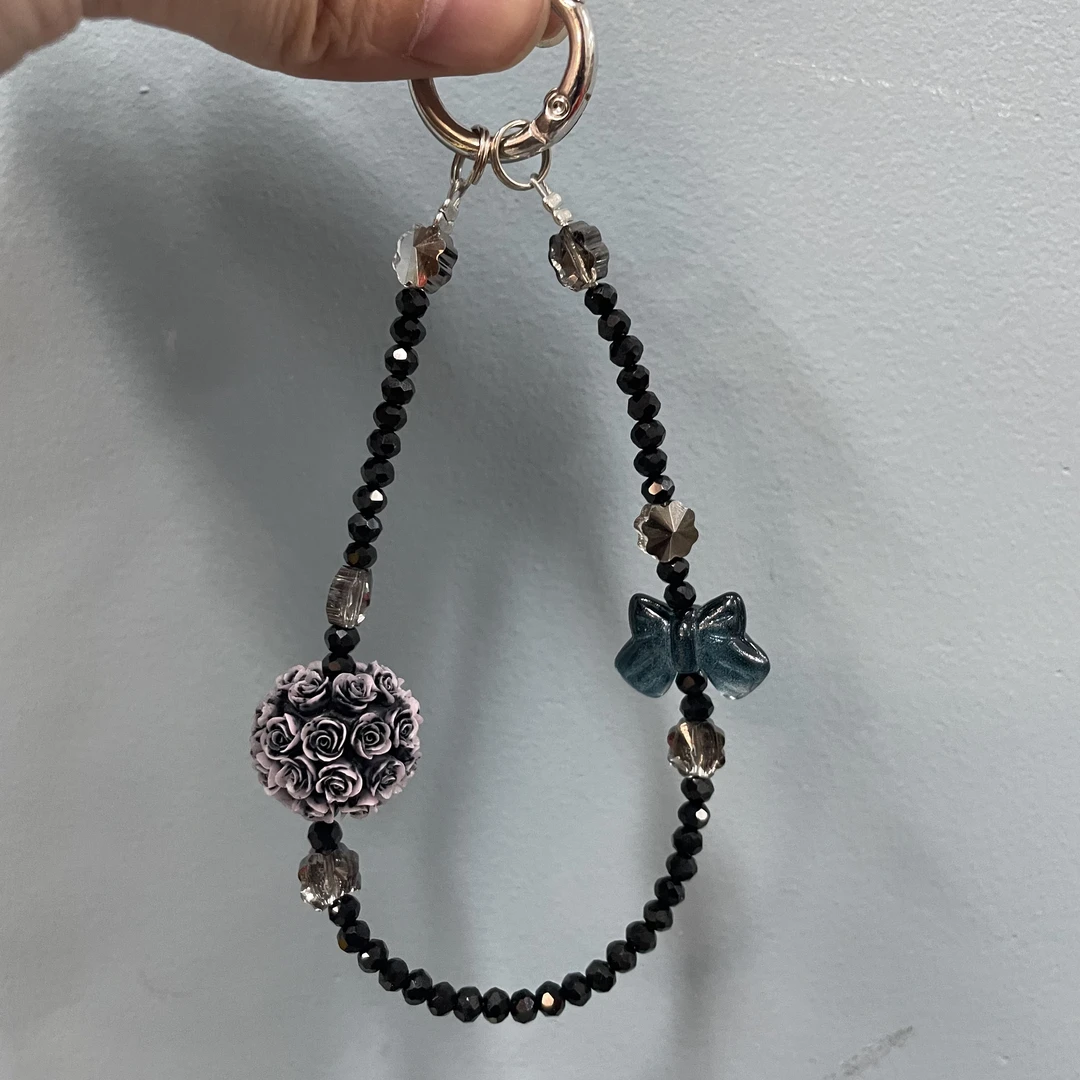 黑色小颗粒款手机链H106