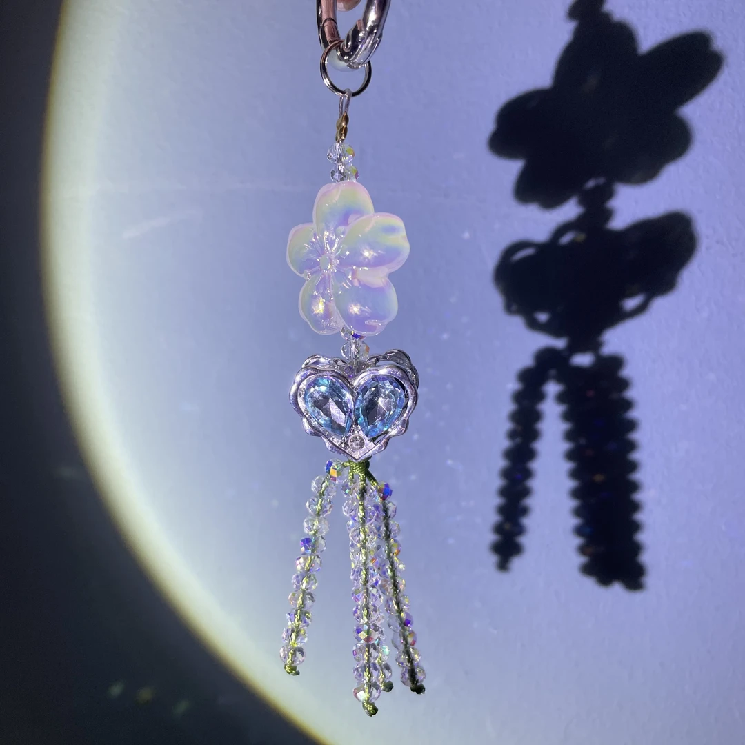 重工闪闪爱心流苏手机坠D61