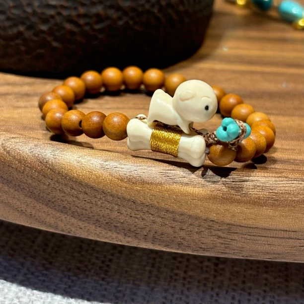 非金属木质手链 小辣椒同款趴趴狗手链国潮风时尚搭配