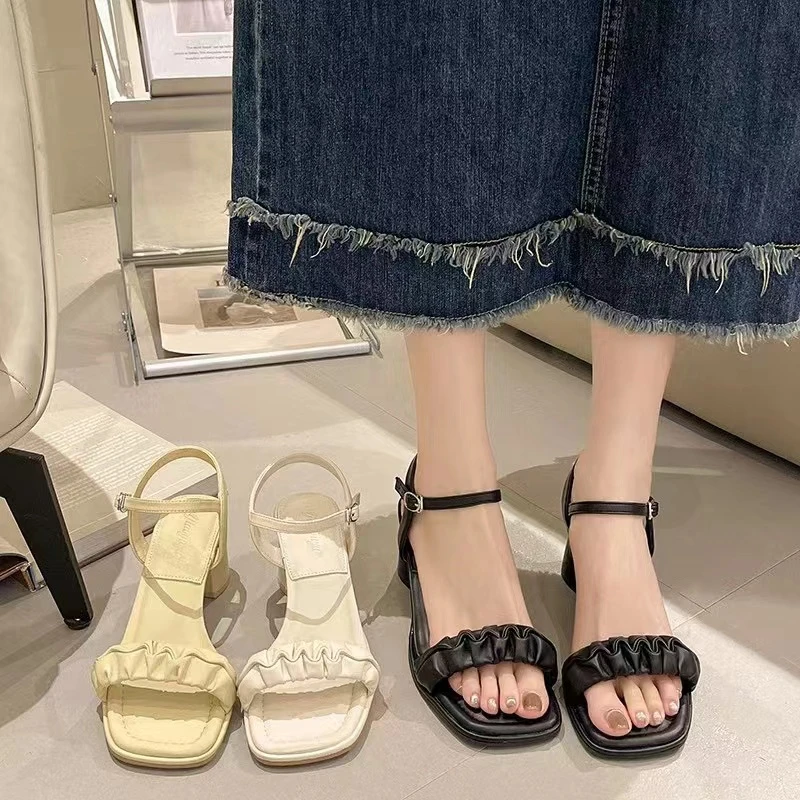 【 5076-1】2024新款百搭气质粗跟云朵时尚凉鞋