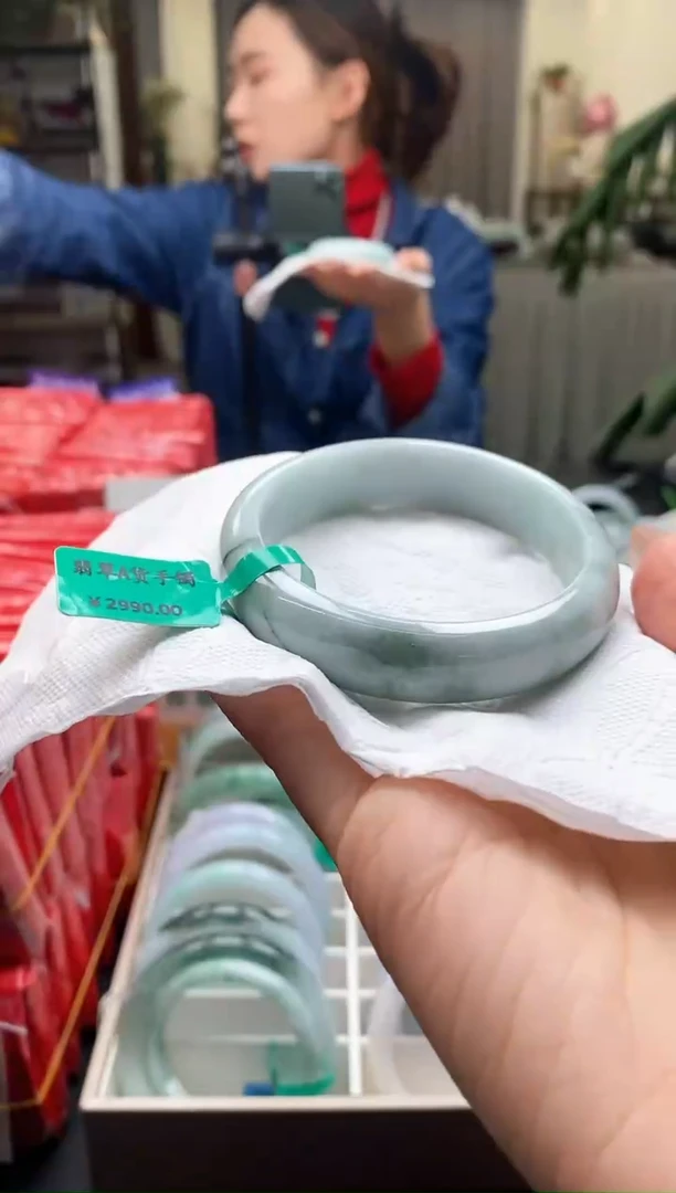 【闪购商品】翡翠手镯未镶嵌236