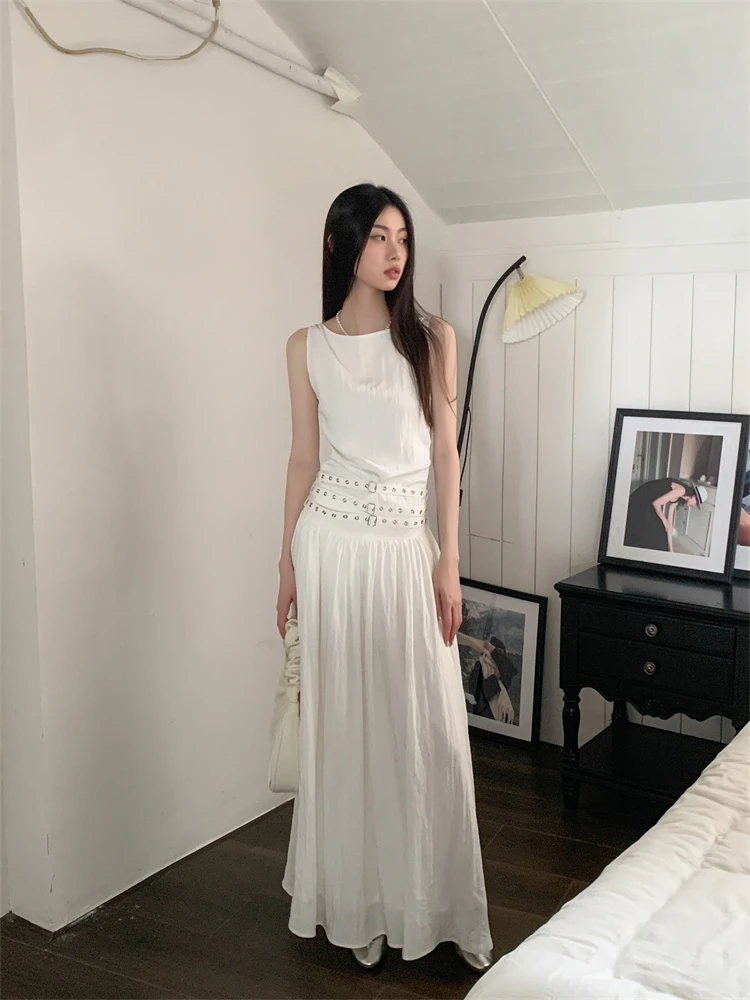 法式高级感小众腰带背心连衣裙女夏季2024新款气质修身显瘦长裙子